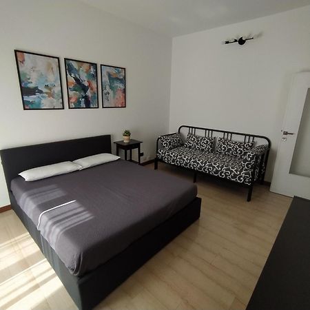 Brenta/Corvetto Studio Apartment Milano Eksteriør bilde