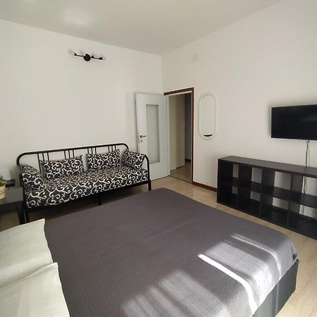 Brenta/Corvetto Studio Apartment Milano Eksteriør bilde